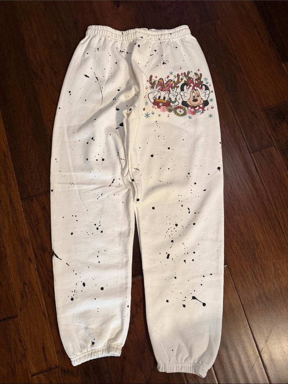 Gildan White Two-Piece Character Pajama Set with Black Splatter - Picture 4 of 5